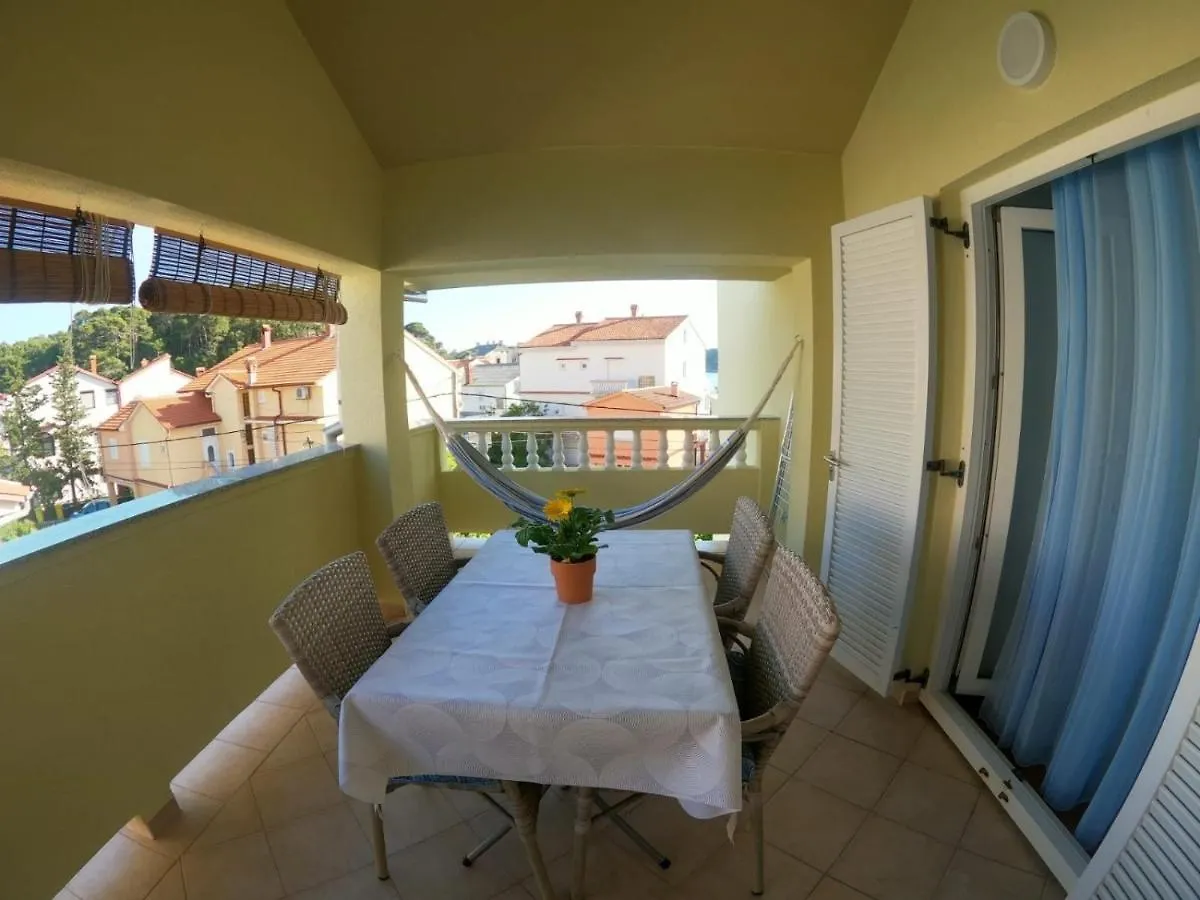 招待所 Apartments And Rooms By The Sea Palit, Rab - 5010