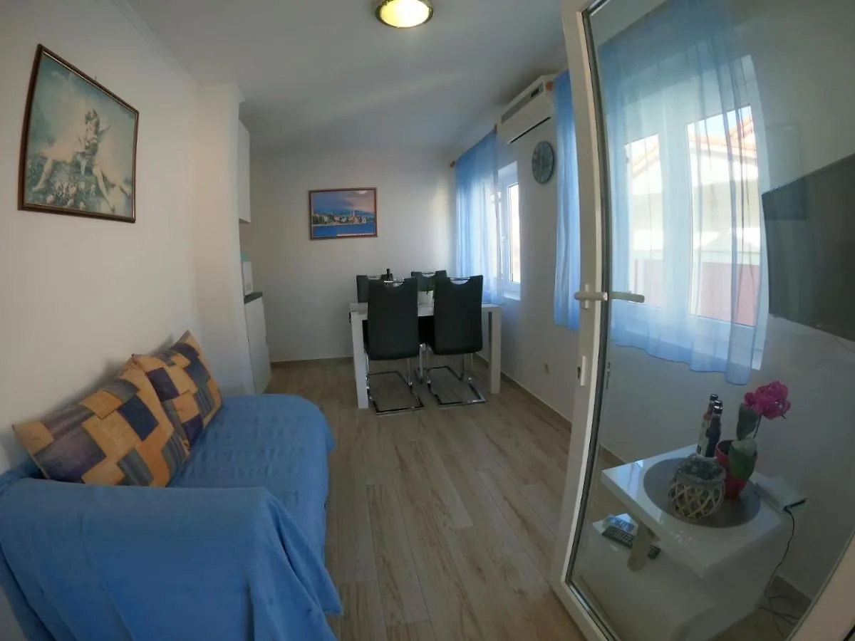 Apartments And Rooms By The Sea Palit, Rab - 5010 Palit