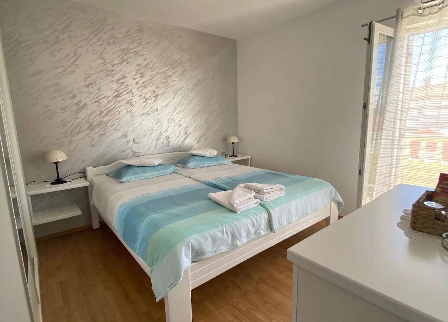 Gasthuis Apartments And Rooms By The Sea Palit, Rab - 5010